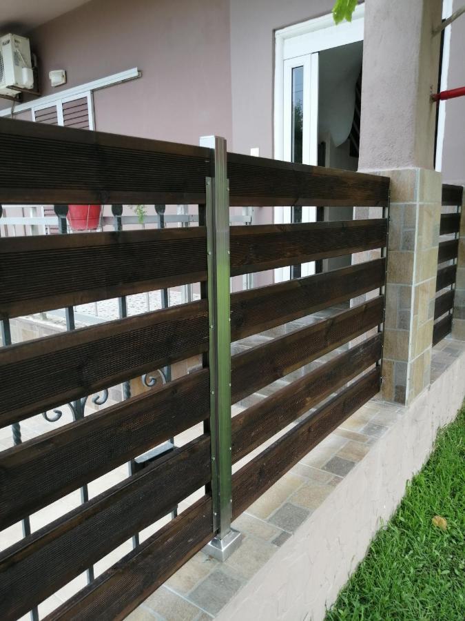 Ο Ακλόνητος Aparthotel Néa Meságkala Екстериор снимка