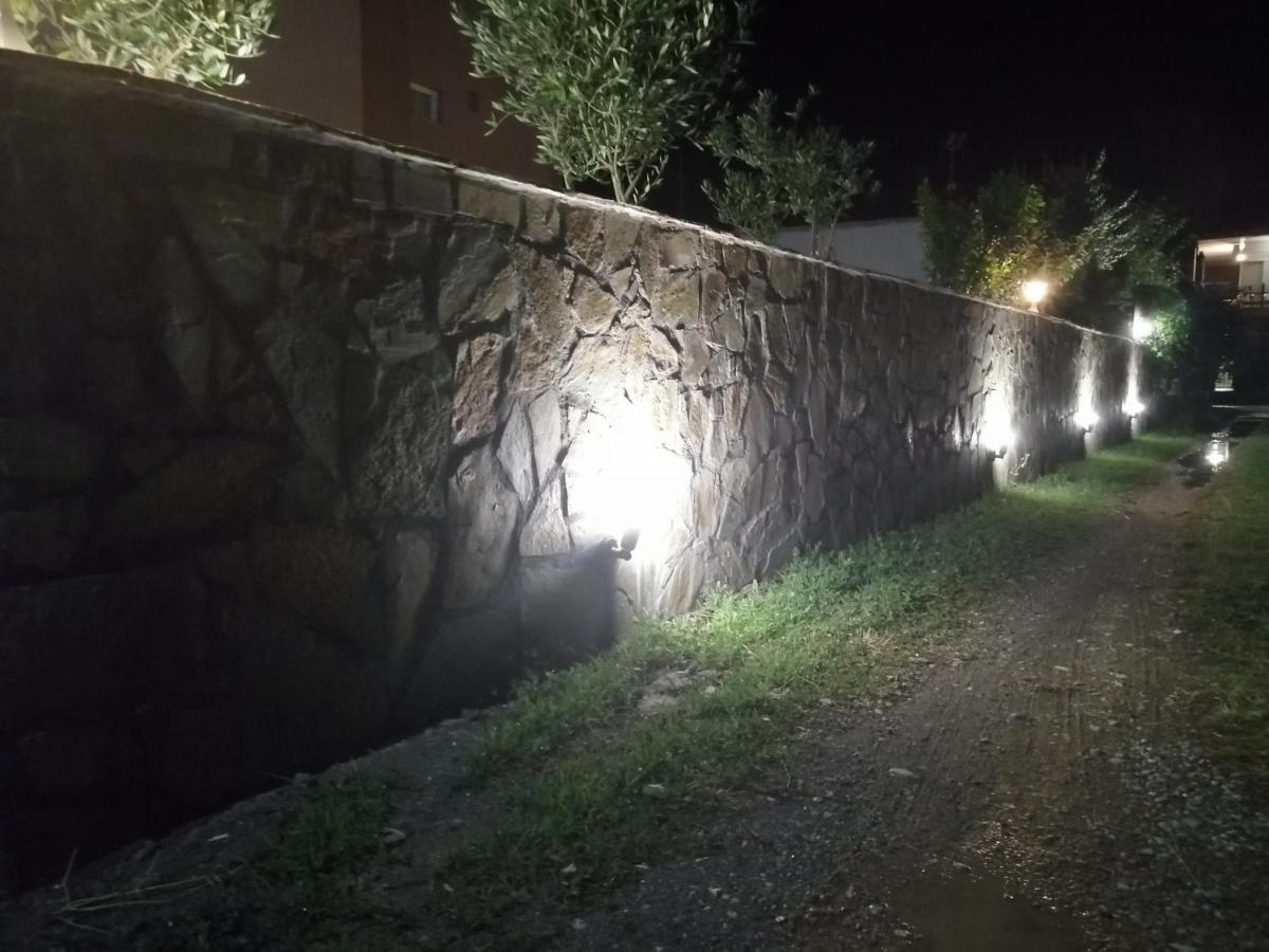 Ο Ακλόνητος Aparthotel Néa Meságkala Екстериор снимка